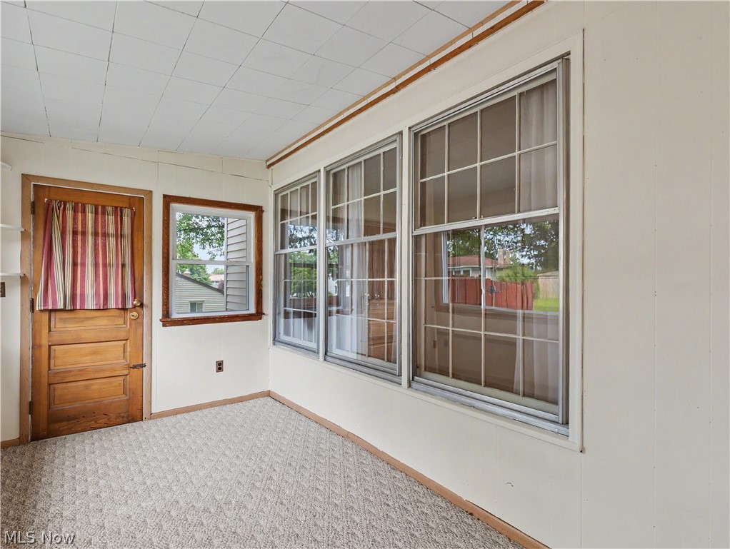 2115 Daniels Avenue Akron OH 44312