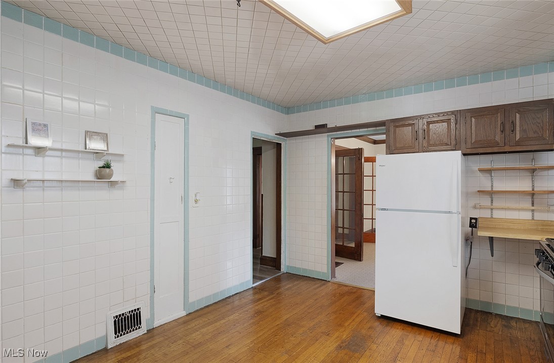1468 Parkhill Road Cleveland Heights OH 44121