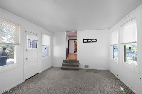1468 Parkhill Road Cleveland Heights OH 44121