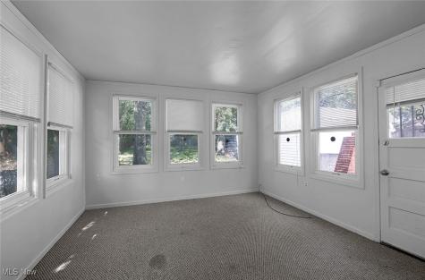 1468 Parkhill Road Cleveland Heights OH 44121