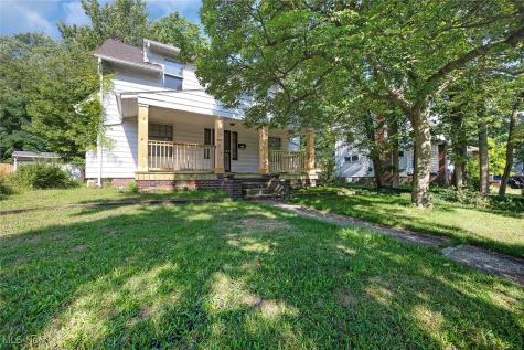 1468 Parkhill Road Cleveland Heights OH 44121