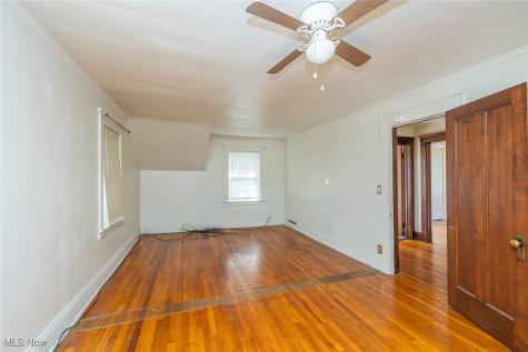 1468 Parkhill Road Cleveland Heights OH 44121
