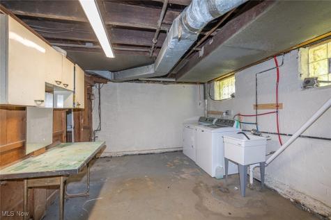 1468 Parkhill Road Cleveland Heights OH 44121