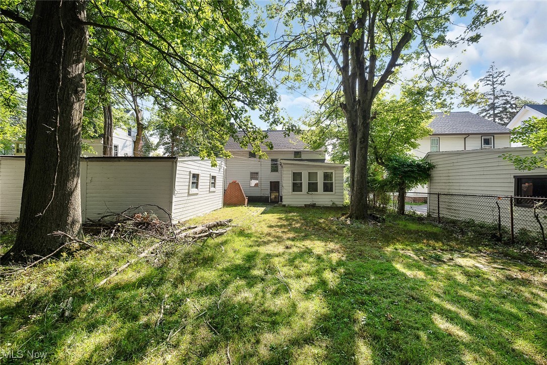 1468 Parkhill Road Cleveland Heights OH 44121