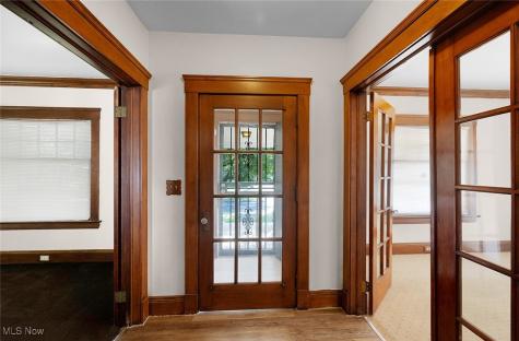 1468 Parkhill Road Cleveland Heights OH 44121