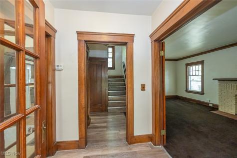 1468 Parkhill Road Cleveland Heights OH 44121