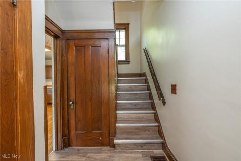 1468 Parkhill Road Cleveland Heights OH 44121