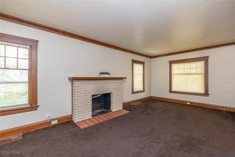 1468 Parkhill Road Cleveland Heights OH 44121
