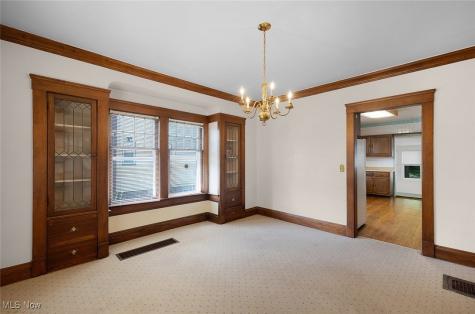 1468 Parkhill Road Cleveland Heights OH 44121