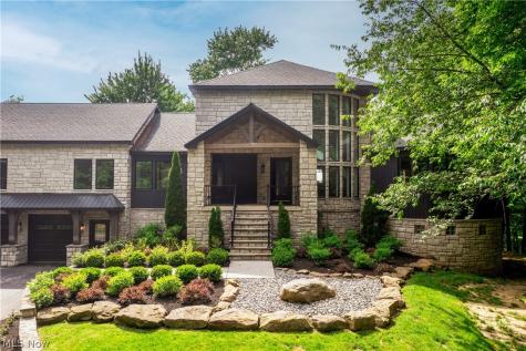5031 Stone Ridge Drive Richfield OH 44286