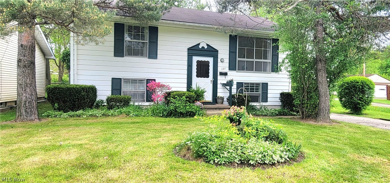 137 Stage Avenue Painesville OH 44077