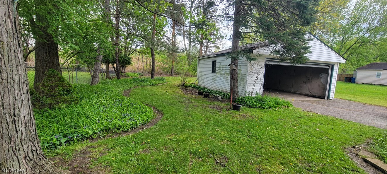 137 Stage Avenue Painesville OH 44077