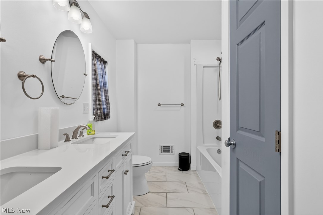238 Lee Avenue Lisbon OH 44432