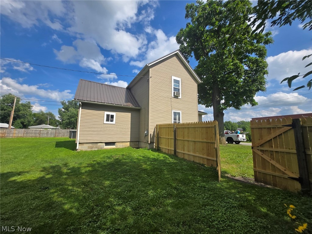 416 W Pennsylvania Avenue Sebring OH 44672