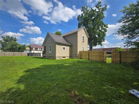 416 W Pennsylvania Avenue Sebring OH 44672