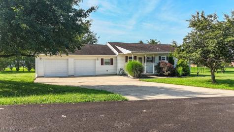 103 Creston Lane Marietta OH 45750