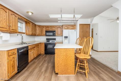 103 Creston Lane Marietta OH 45750