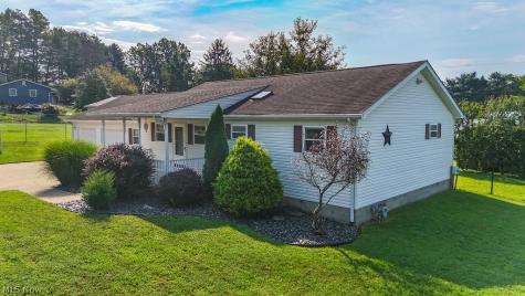 103 Creston Lane Marietta OH 45750