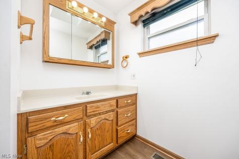 103 Creston Lane Marietta OH 45750