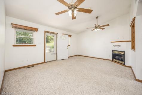 103 Creston Lane Marietta OH 45750