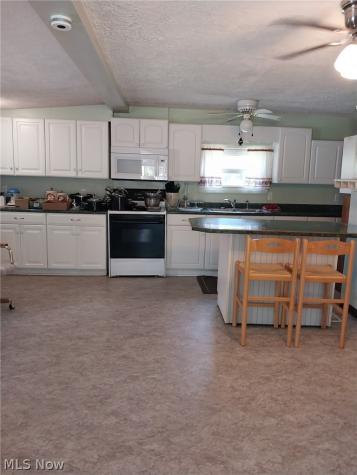22177 Alden Avenue Alliance OH 44601