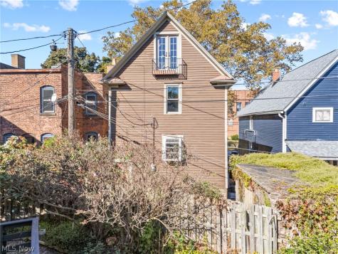 4209 Woodbine Avenue Cleveland OH 44113
