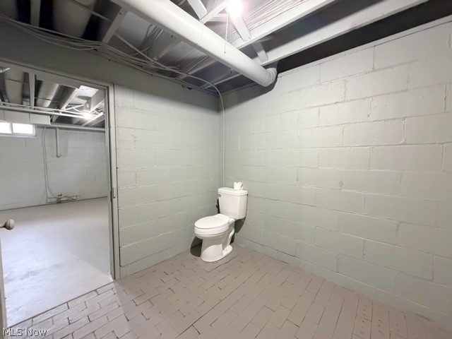 2193 E High Avenue New Philadelphia OH 44663