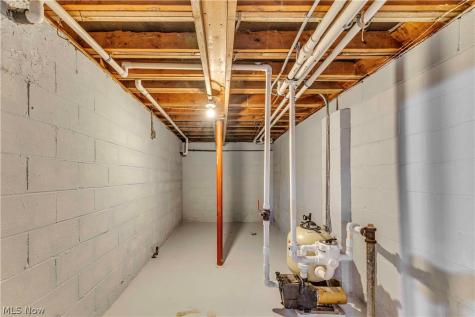607 Castle Boulevard Akron OH 44313