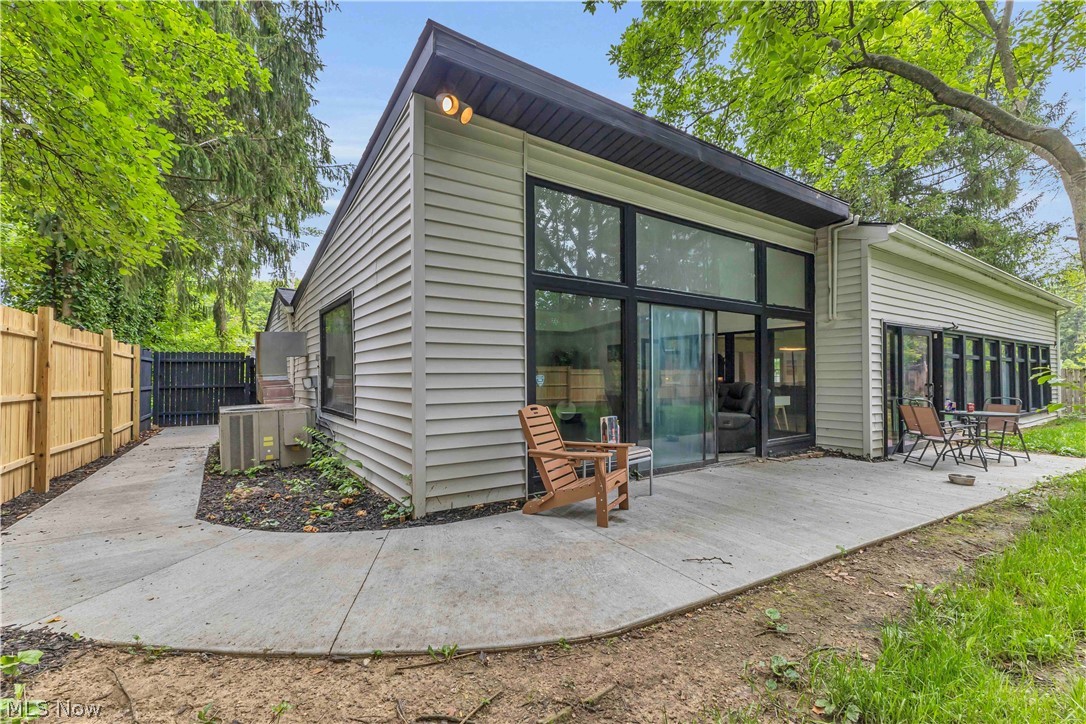 607 Castle Boulevard Akron OH 44313