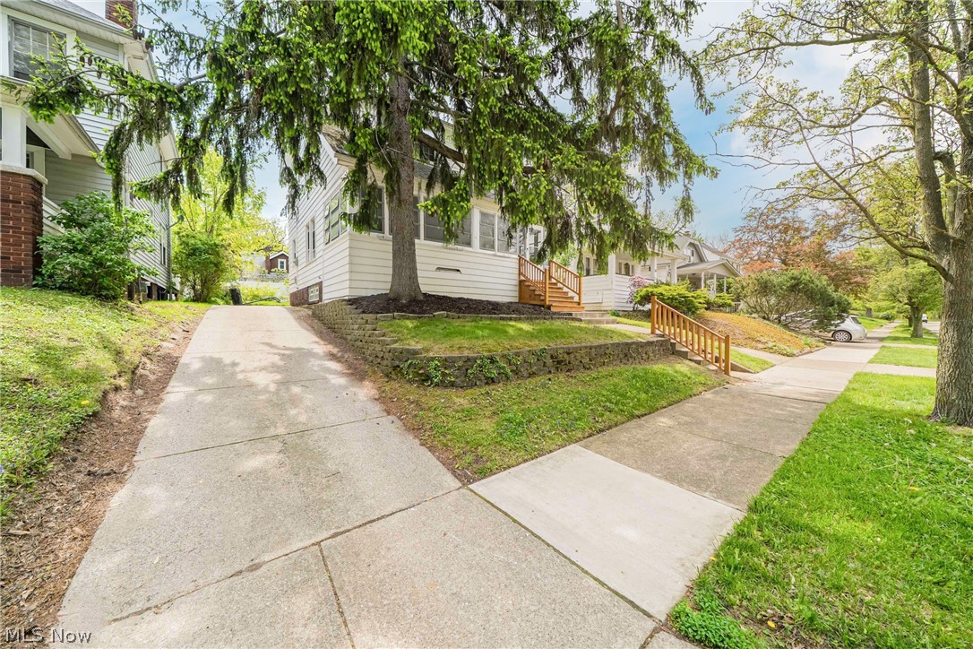 20180 Hillcrest Drive Euclid OH 44117