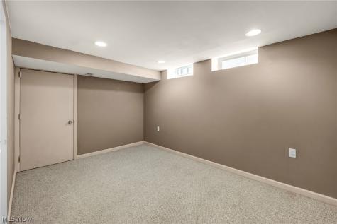 4266 Grannis Road Fairview Park OH 44126