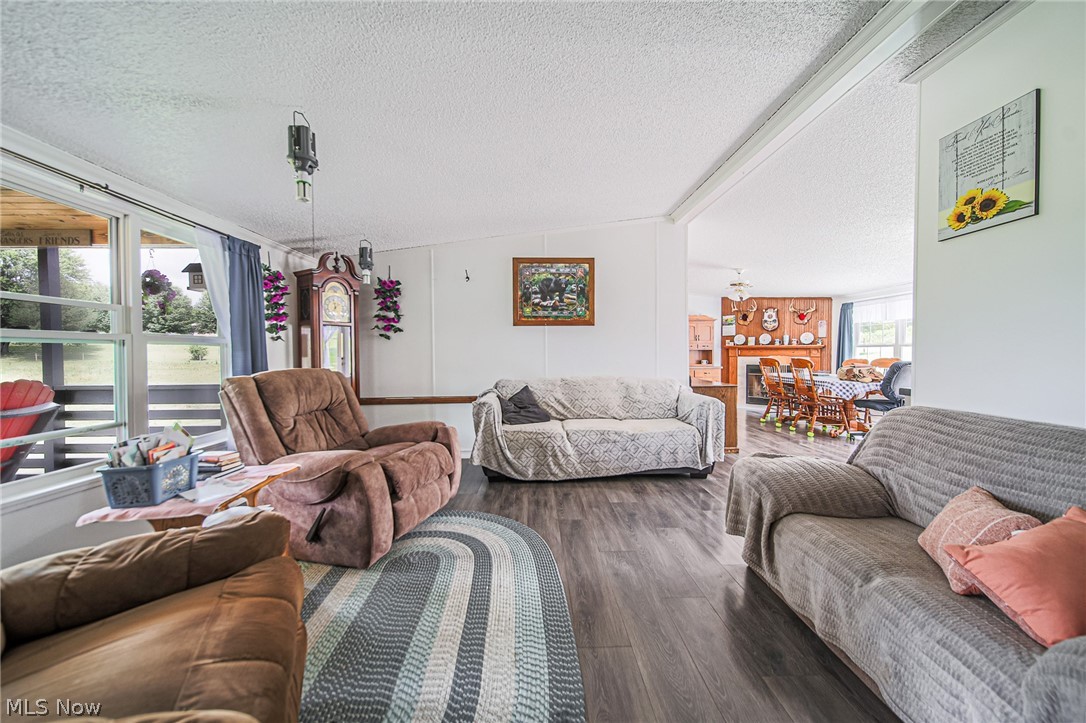 9182 Berry Road Kensington OH 43986