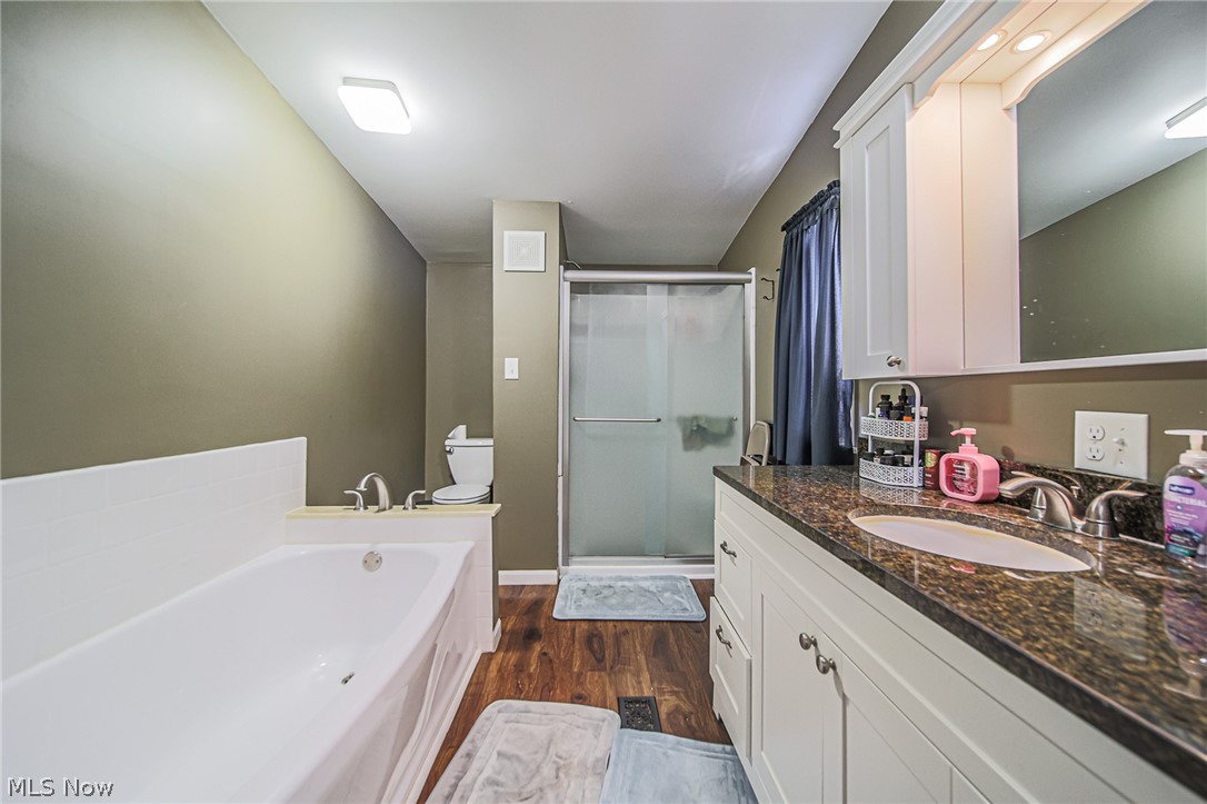 9182 Berry Road Kensington OH 43986
