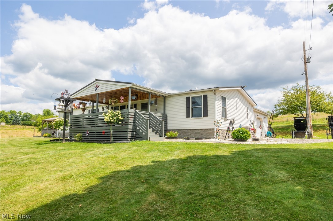 9182 Berry Road Kensington OH 43986