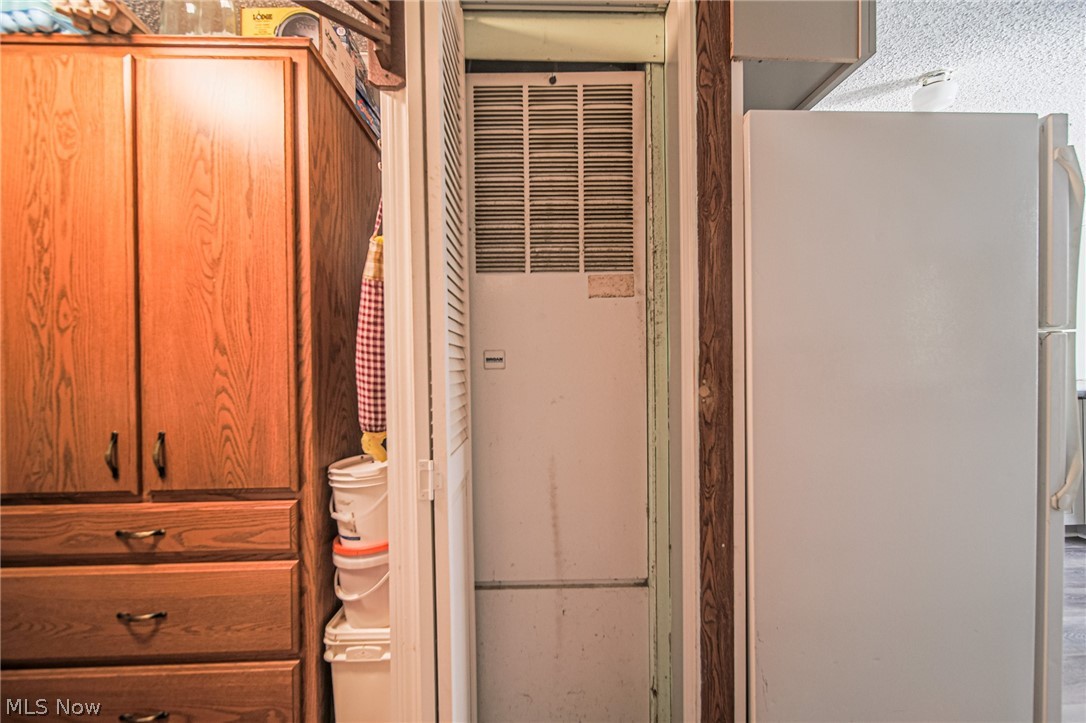 9182 Berry Road Kensington OH 43986