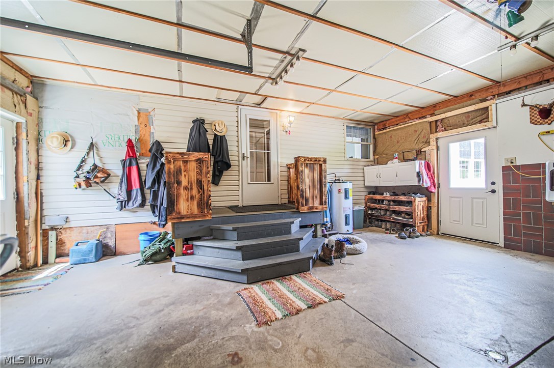 9182 Berry Road Kensington OH 43986