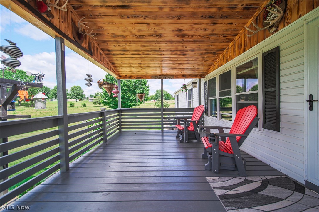 9182 Berry Road Kensington OH 43986