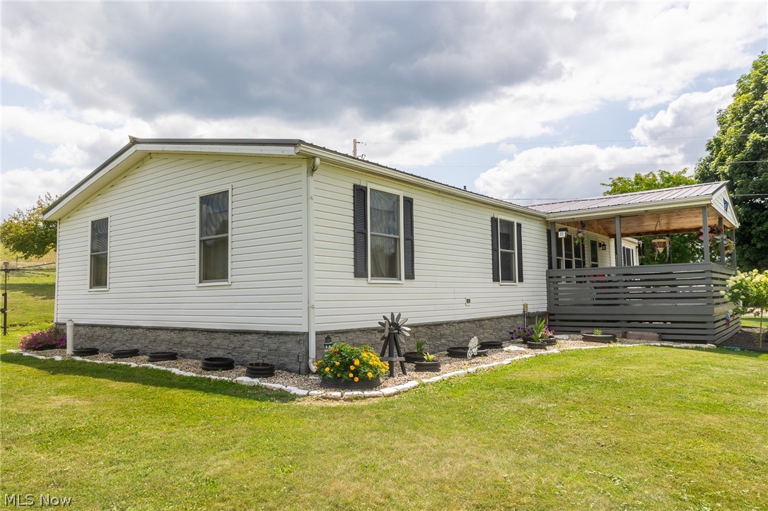 9182 Berry Road Kensington OH 43986