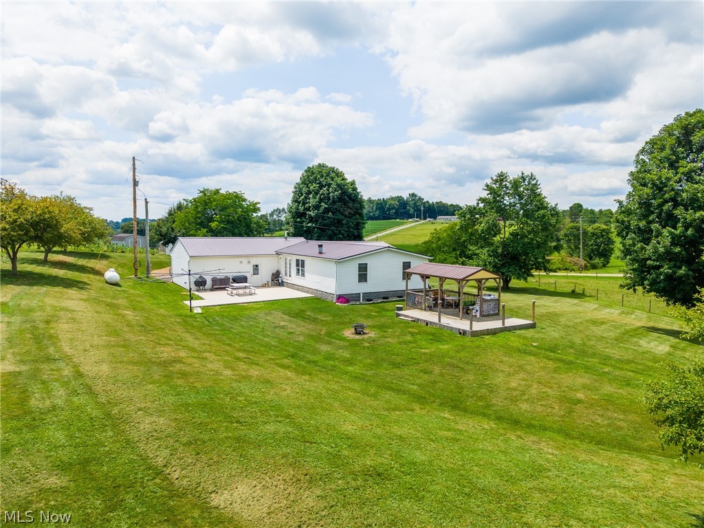 9182 Berry Road Kensington OH 43986