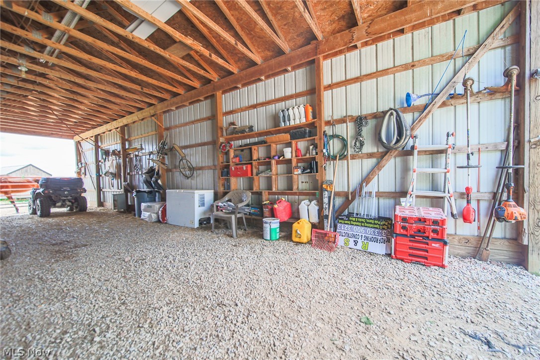 9182 Berry Road Kensington OH 43986