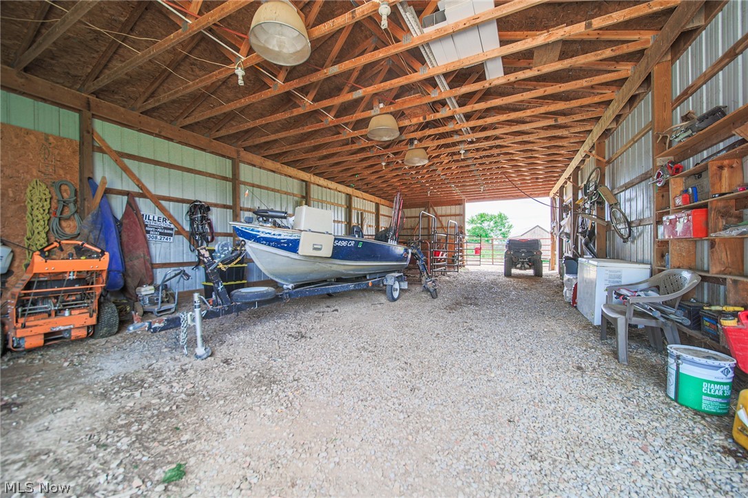 9182 Berry Road Kensington OH 43986