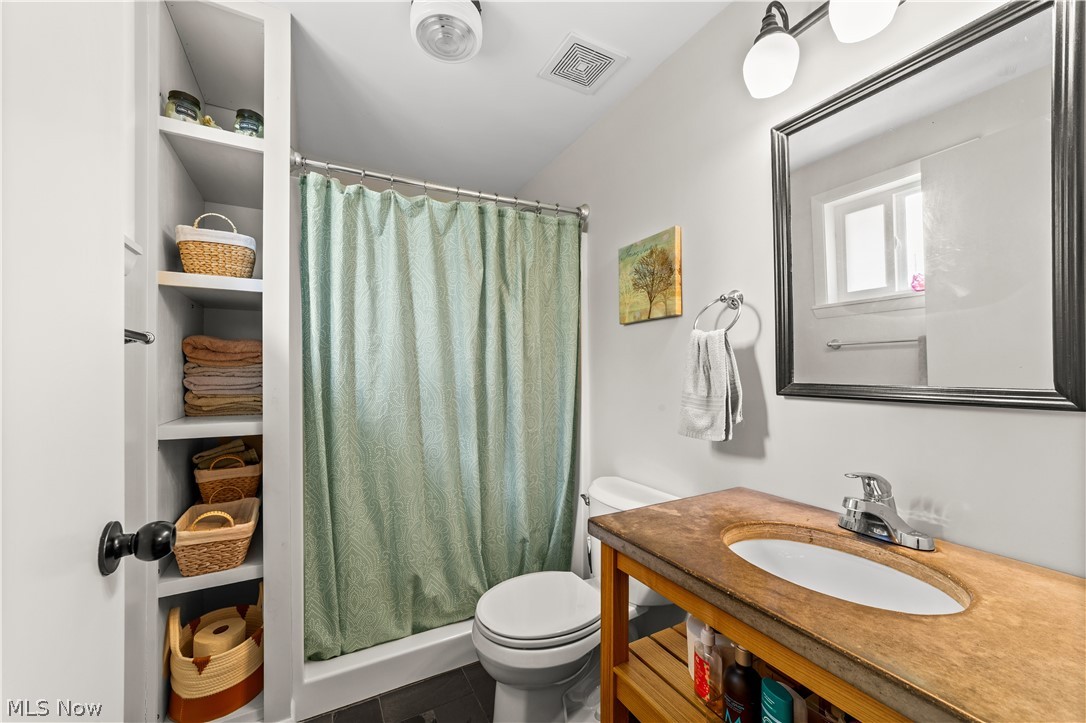 1162 Adams Street Vermilion OH 44089