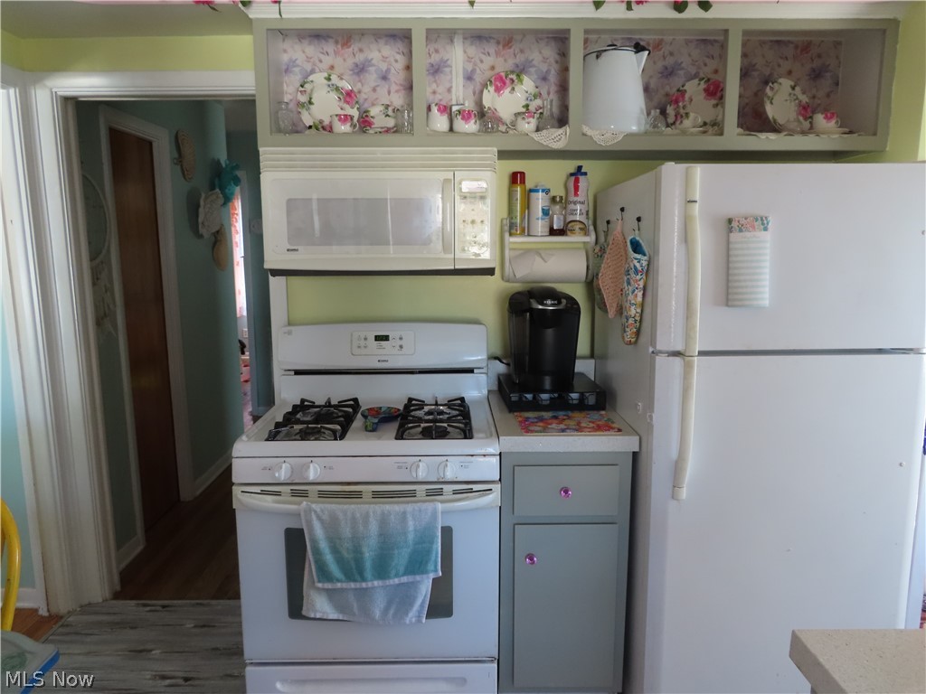 8515 Renwood Drive Parma OH 44129