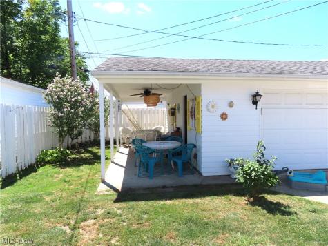 8515 Renwood Drive Parma OH 44129