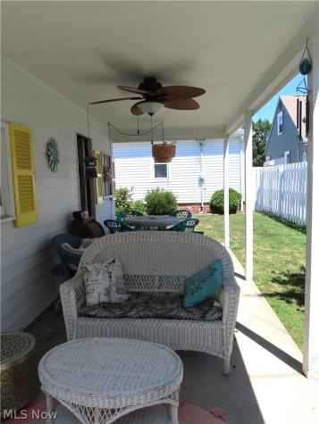 8515 Renwood Drive Parma OH 44129