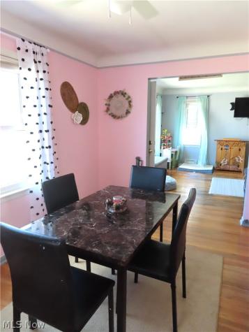 8515 Renwood Drive Parma OH 44129
