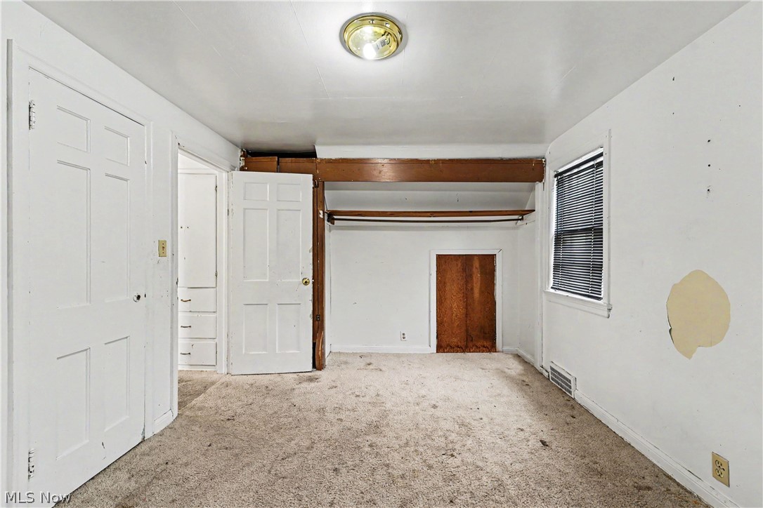 1358 Peckham Street Akron OH 44320