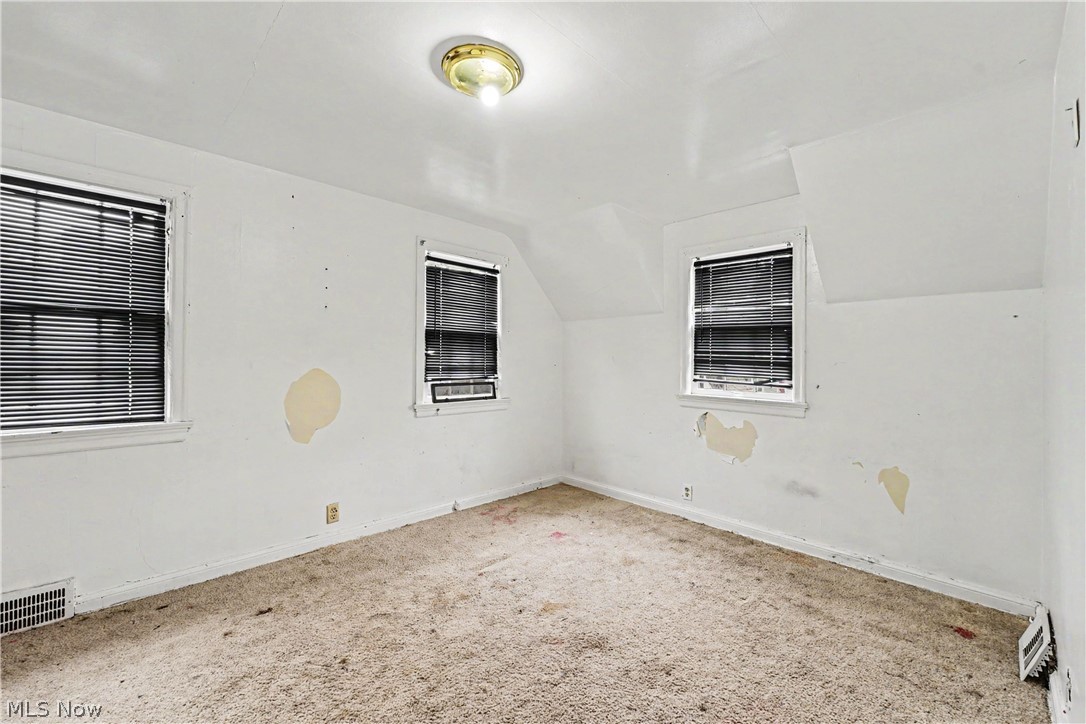 1358 Peckham Street Akron OH 44320
