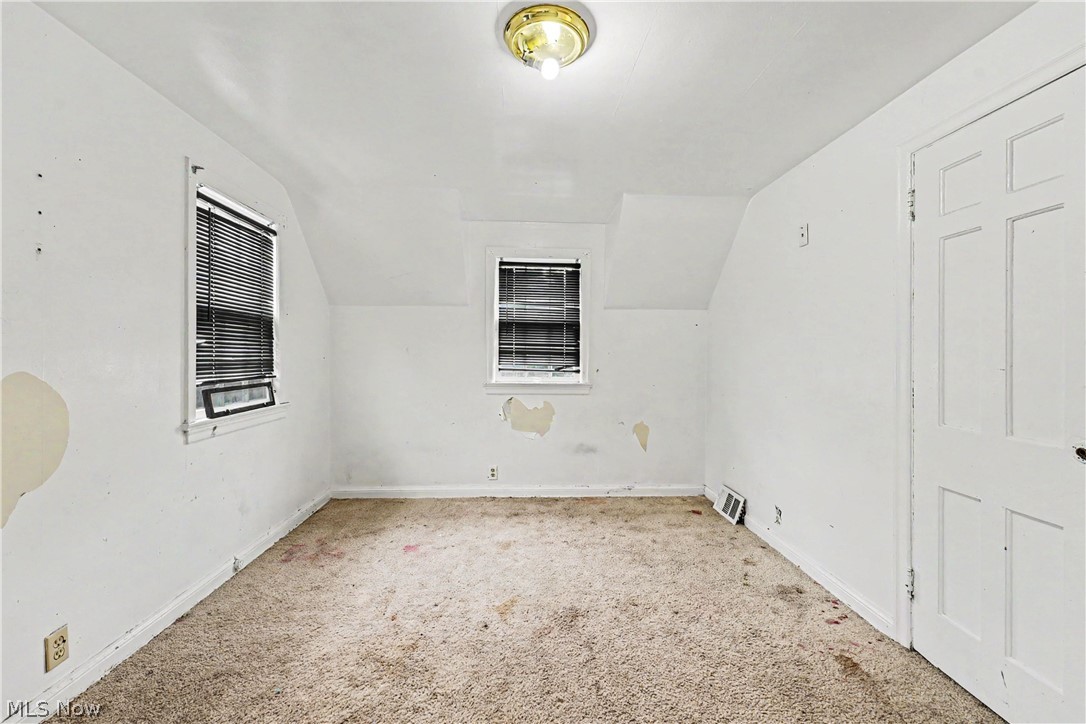 1358 Peckham Street Akron OH 44320