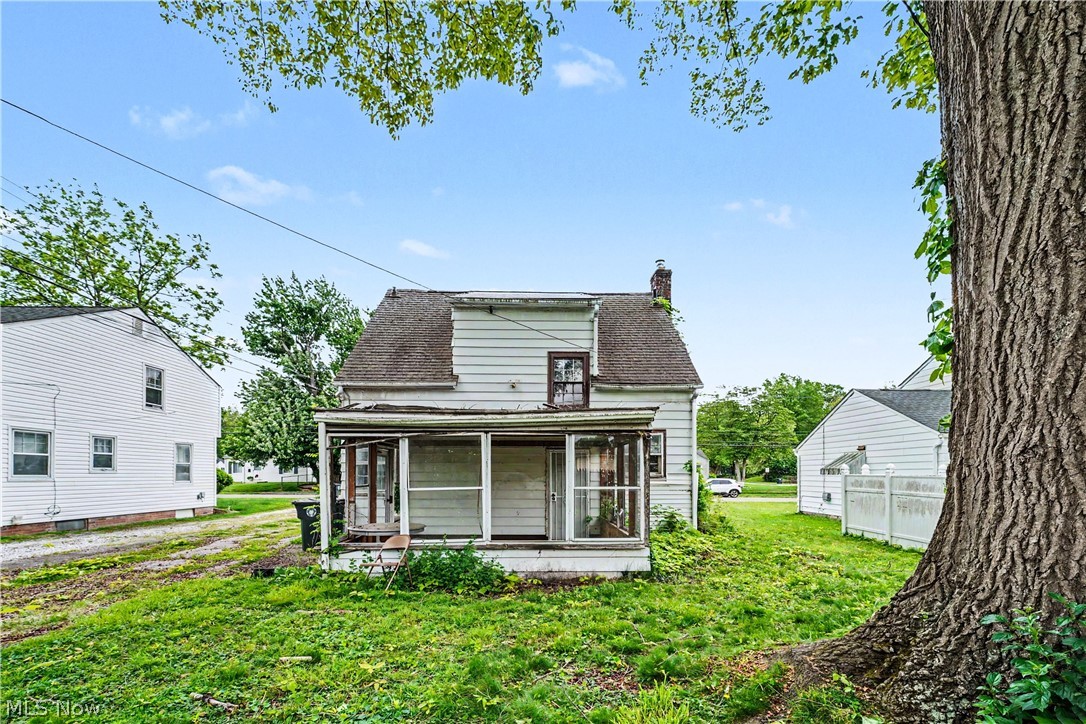 1358 Peckham Street Akron OH 44320